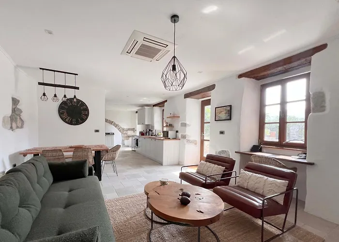 Rural Family Escape * Vipava